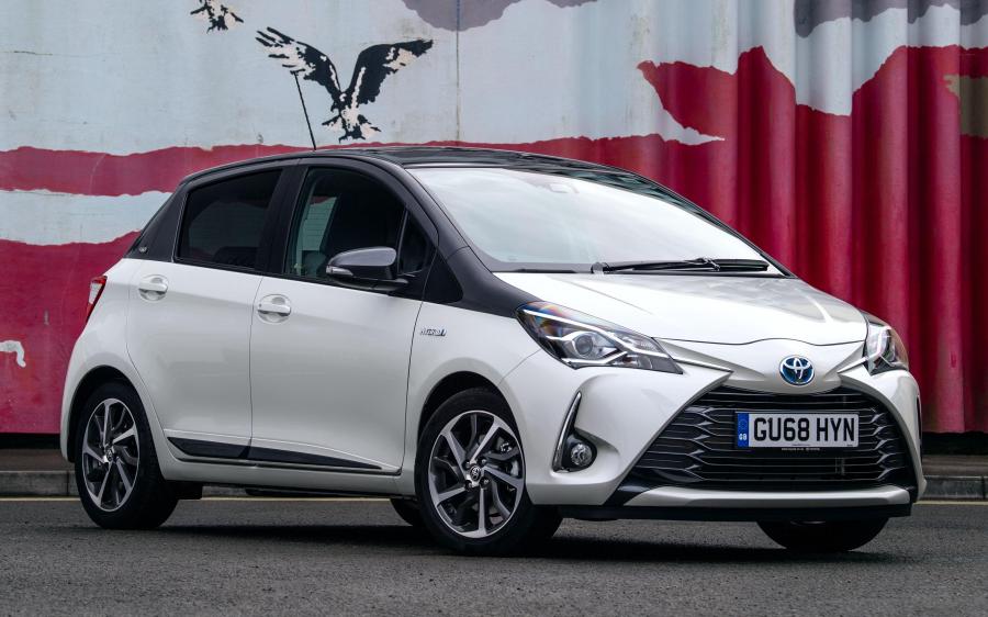 Toyota Yaris Hybrid Y20 (UK) '2019